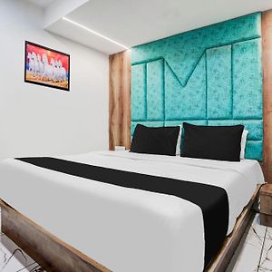 Hotel Grand Safron Suite