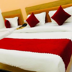 Hotel The Rise At Delhi Airport